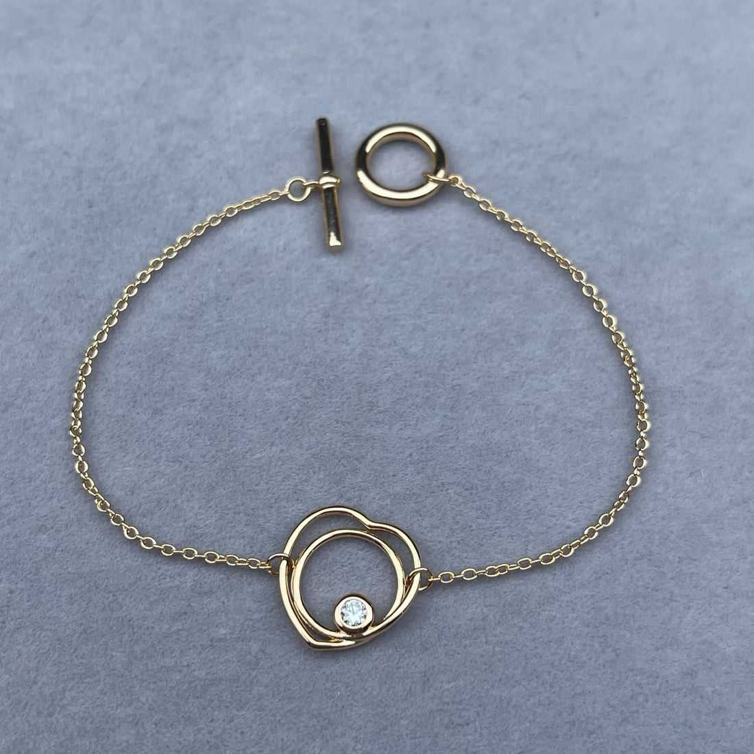 [Elowen jewelsry]HOLLOW HEART SINGLE DIAMOND BRACELET