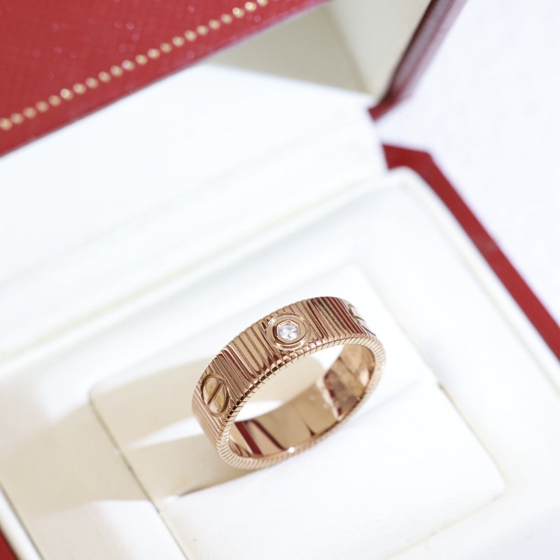 [Elowen jewelsry]LOVE 6.5MM UNLIMITED 3 DIAMONDS RING