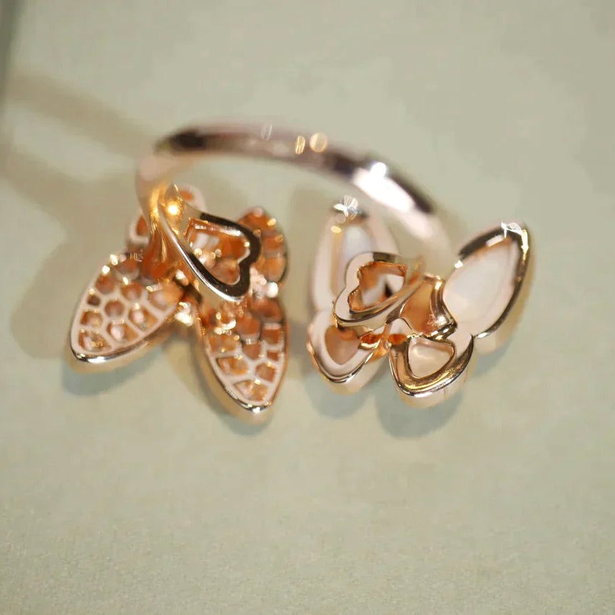 {
  "Elowen jewelsry": "Elowen ジュエリー",
  "TWIN BUTTERFLY DIAMOND MOP RING": "ツインバタフライ ダイヤモンド MOP リング"
}