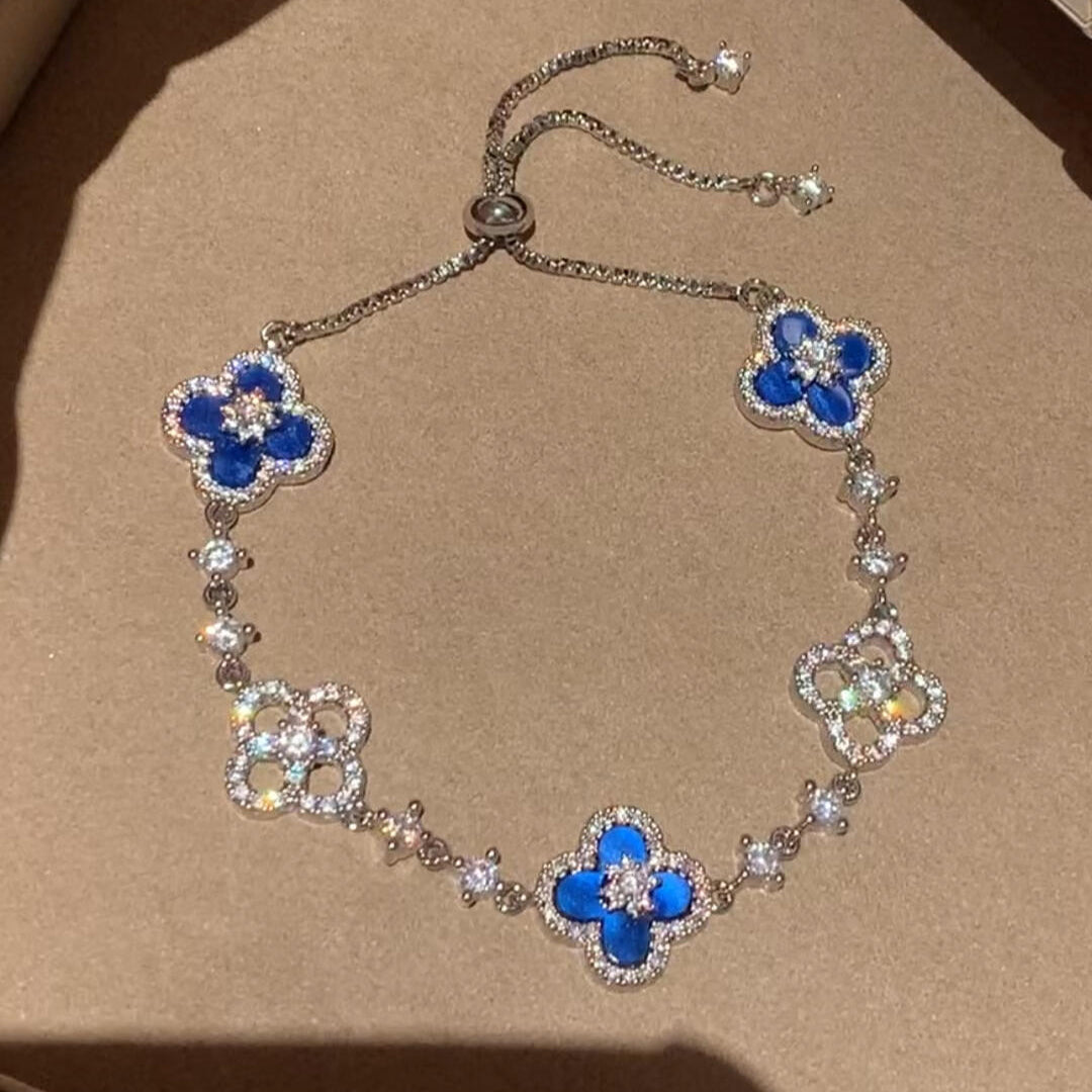 [Elowen jewelsry ]クローバー 5モチーフ ピンク・ブルー・レッド・ホワイト ブレスレット