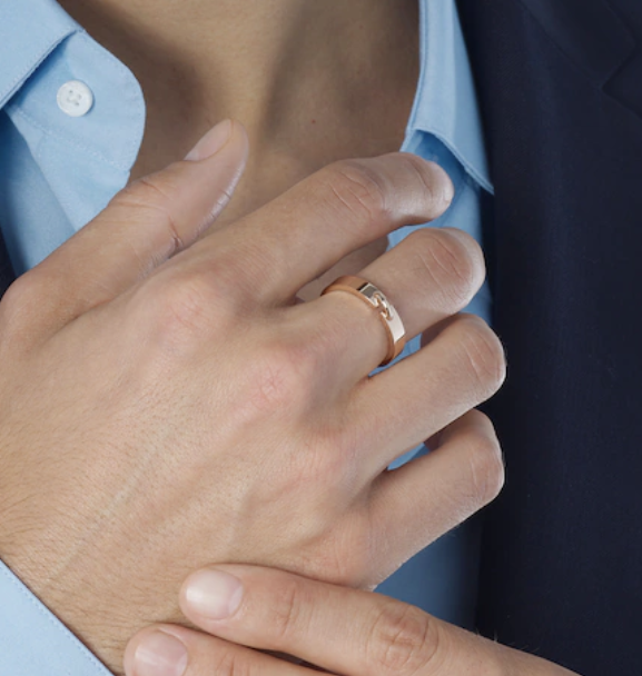 {
"Elowen jewelsry": "Elowen Schmuck",
"ALLIANCE LIENS VIDENCE 4MM RING": "ALLIANCE LIENS VIDENCE 4MM RING"
}