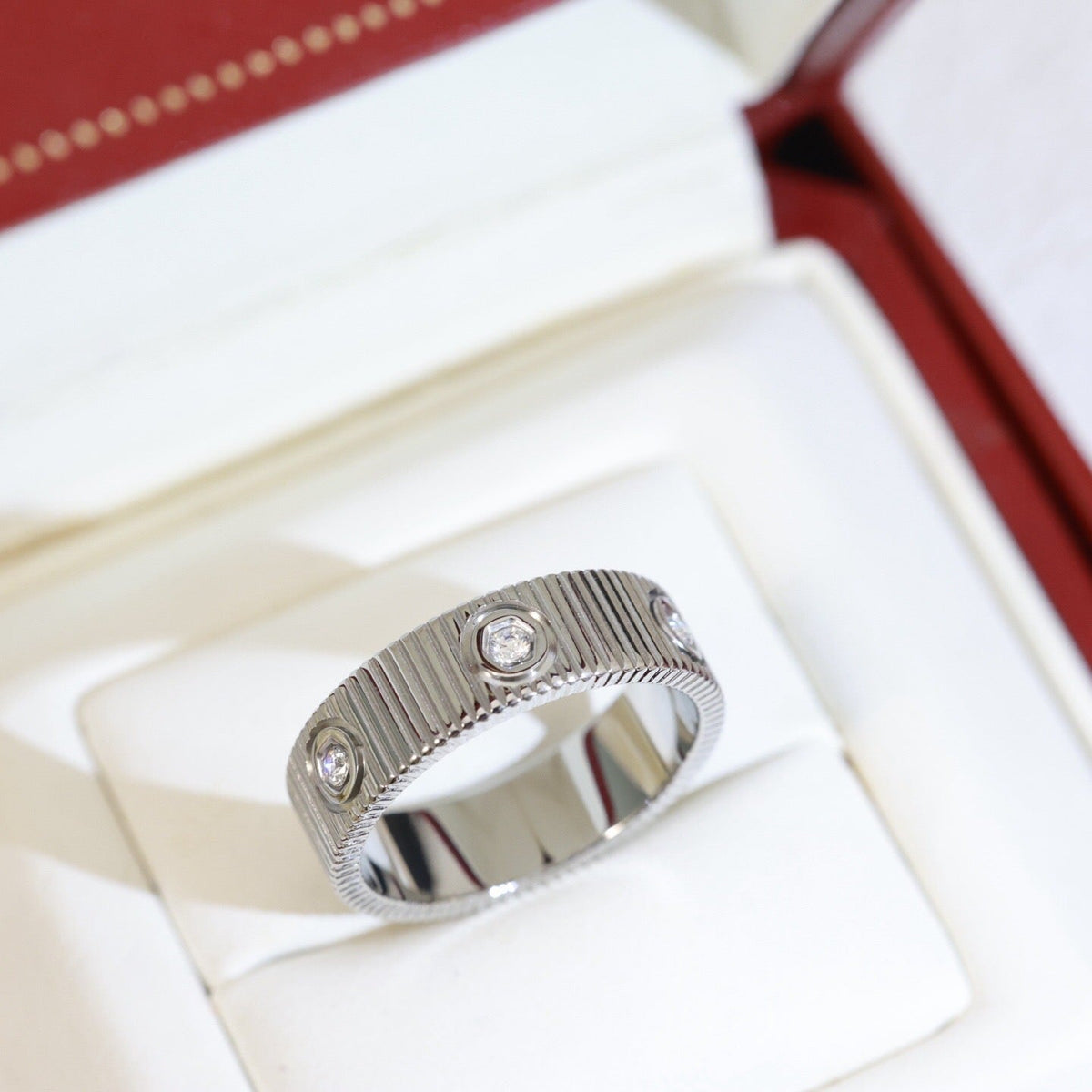 [Elowen Schmuck]LOVE 6,5 MM UNLIMITED 6 DIAMANTEN-RING