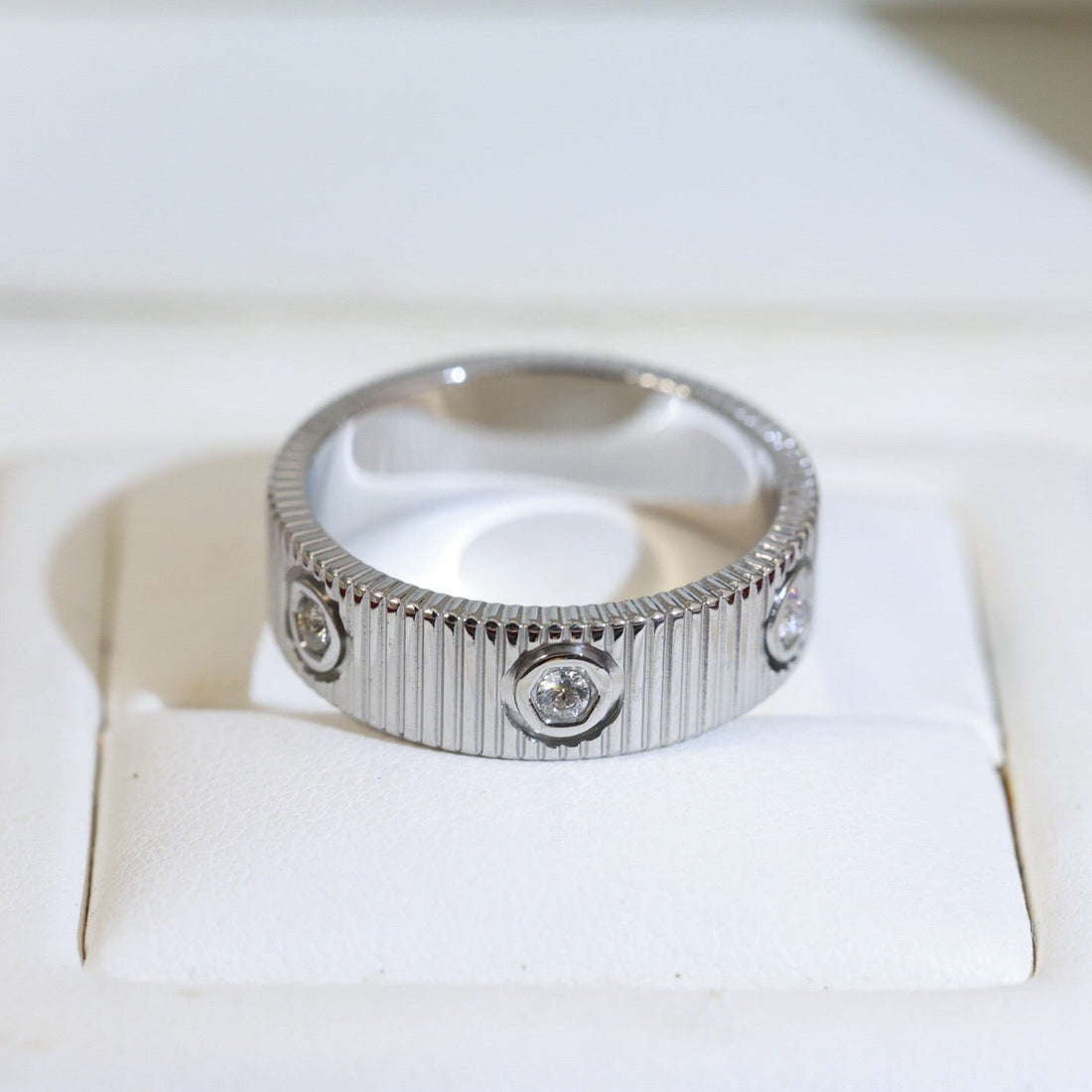 [Elowen jewelsry]LOVE 6.5MM UNLIMITED 6 DIAMONDS RING