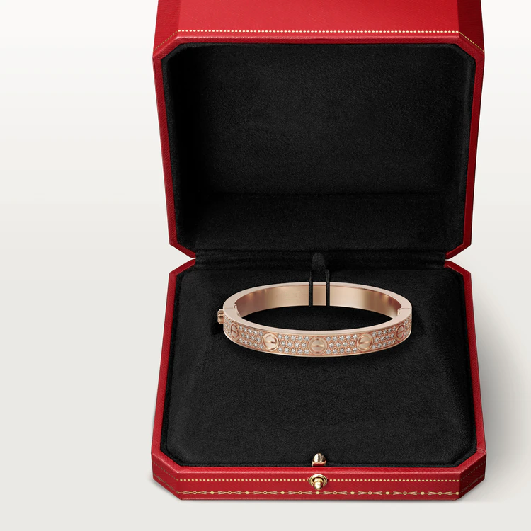 {
  "Elowen jewelsry": "Elowen ジュエリー",
  "LOVE BRACELET 6.1MM DIAMOND-PAVED": "LOVE ブレスレット 6.1mm ダイヤモンドパヴェ"
}