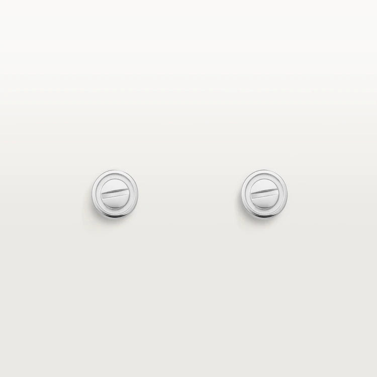 {
  "Elowen jewelsry": "Elowen ジュエリー",
  "LOVE EARRINGS SILVER 10MM": "LOVE ピアス シルバー 10mm"
}