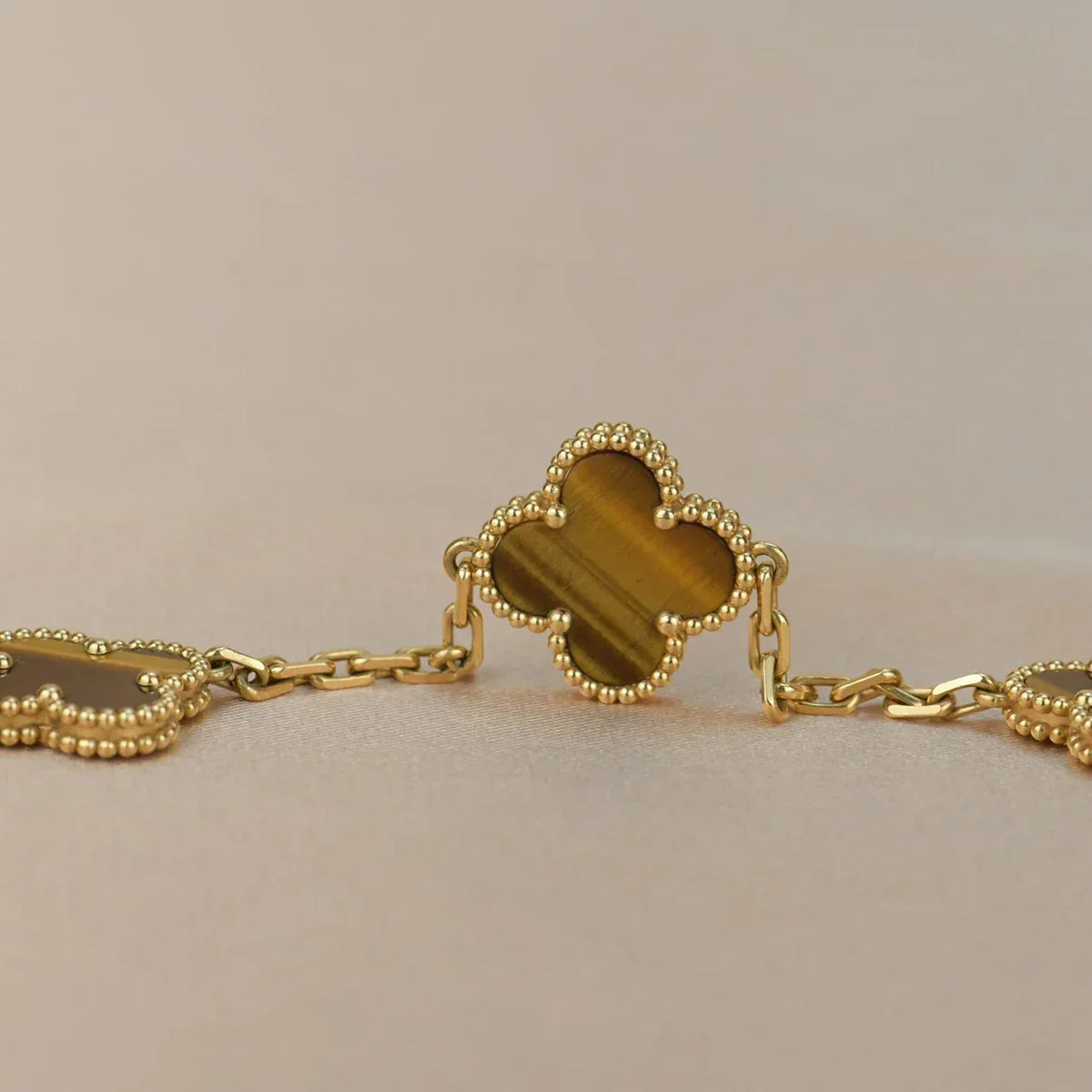 [Elowen jewelsry ] CLOVER 5 MOTIFS TIGER EYE BRACELET COLLECTION