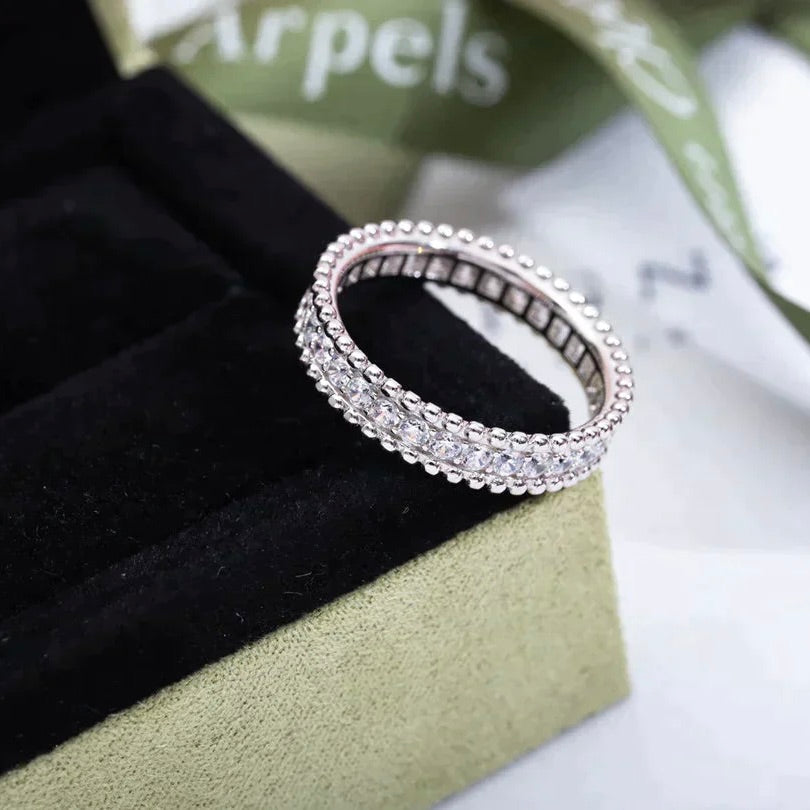 {
  "Elowen jewelsry": "Elowen ジュエリー",
  "PERLEE DIAMOND SILVER RING": "ペルレ ダイヤモンド シルバーリング"
}