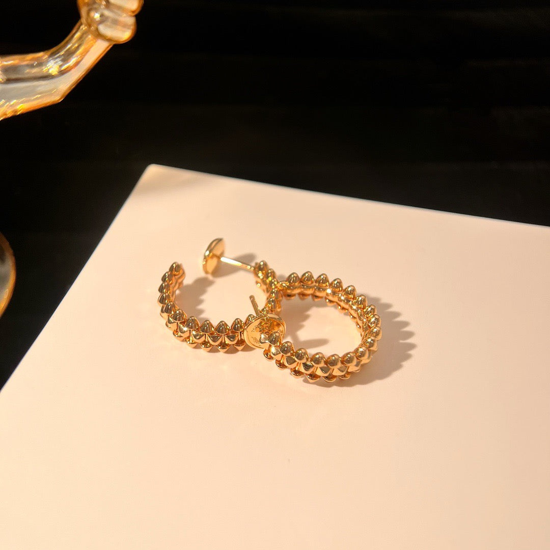 {
  "Elowen jewelsry": "Elowen ジュエリー",
  "CLASH SMALL HOOP EARRINGS": "クラッシュ スモール フープピアス"
}