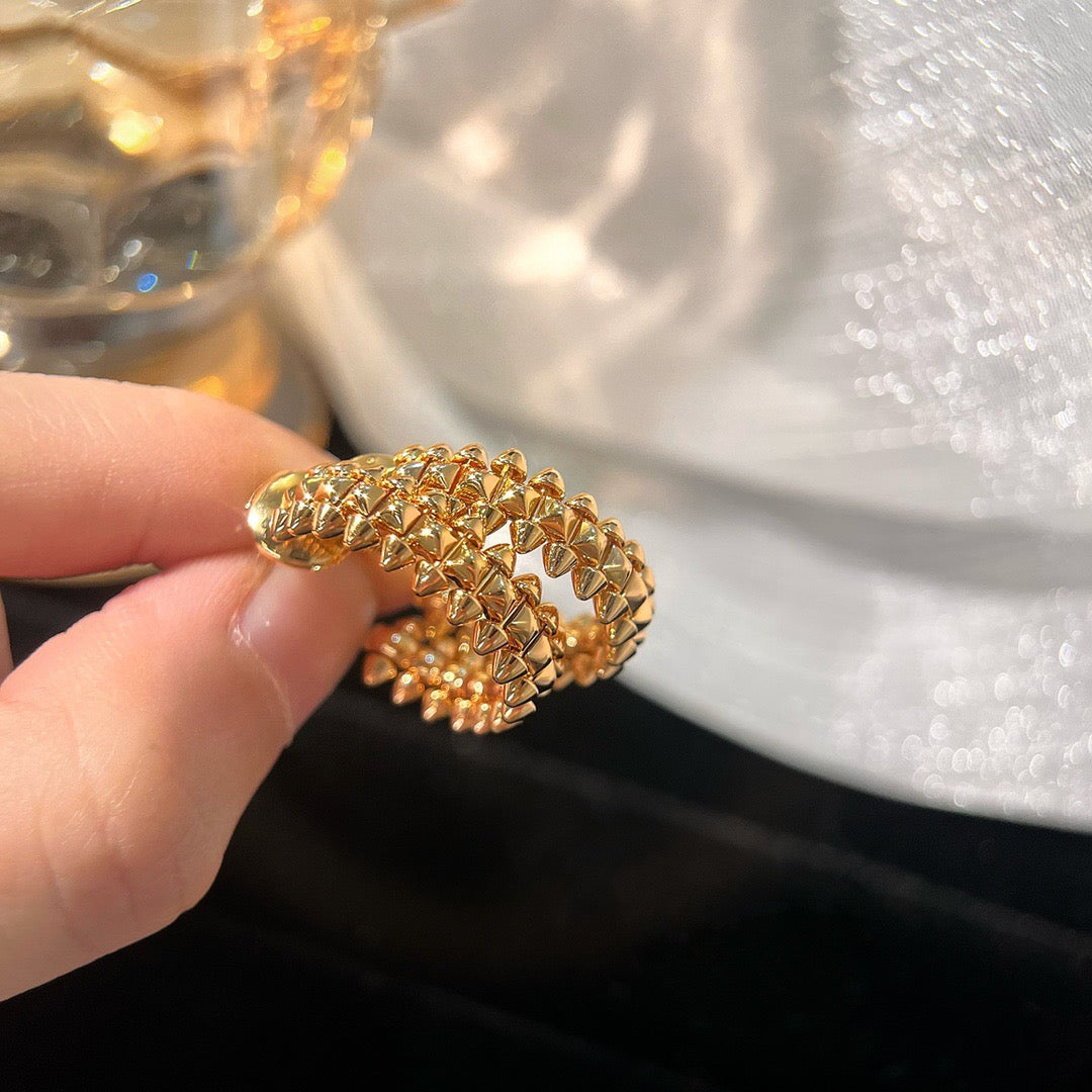 {
  "Elowen jewelsry": "Elowen ジュエリー",
  "CLASH SMALL HOOP EARRINGS": "クラッシュ スモール フープピアス"
}