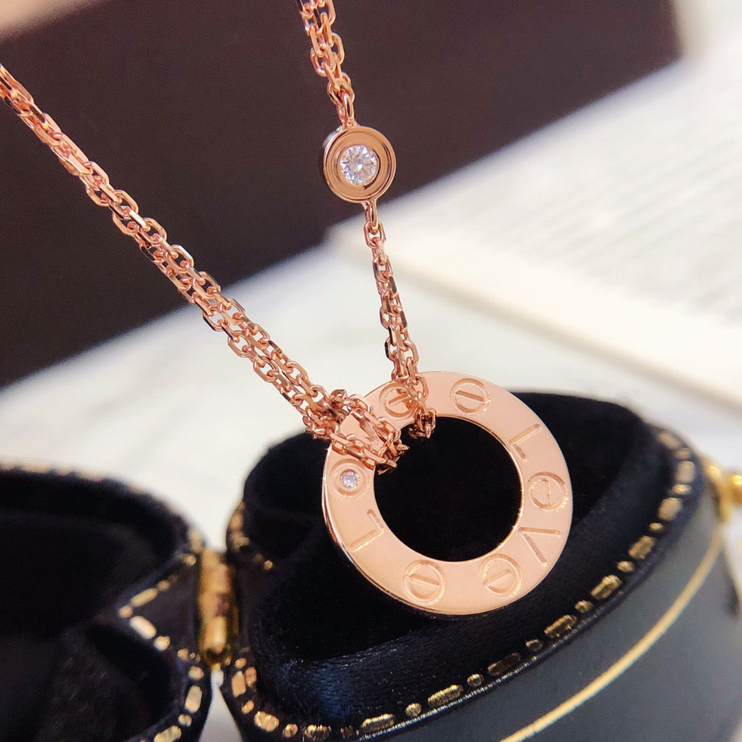 {
  "Elowen jewelsry": "Elowen ジュエリー",
  "LOVE NECKLACE 16MM 2 DIAMONDS": "LOVE ネックレス 16MM 2ダイヤモンド"
}