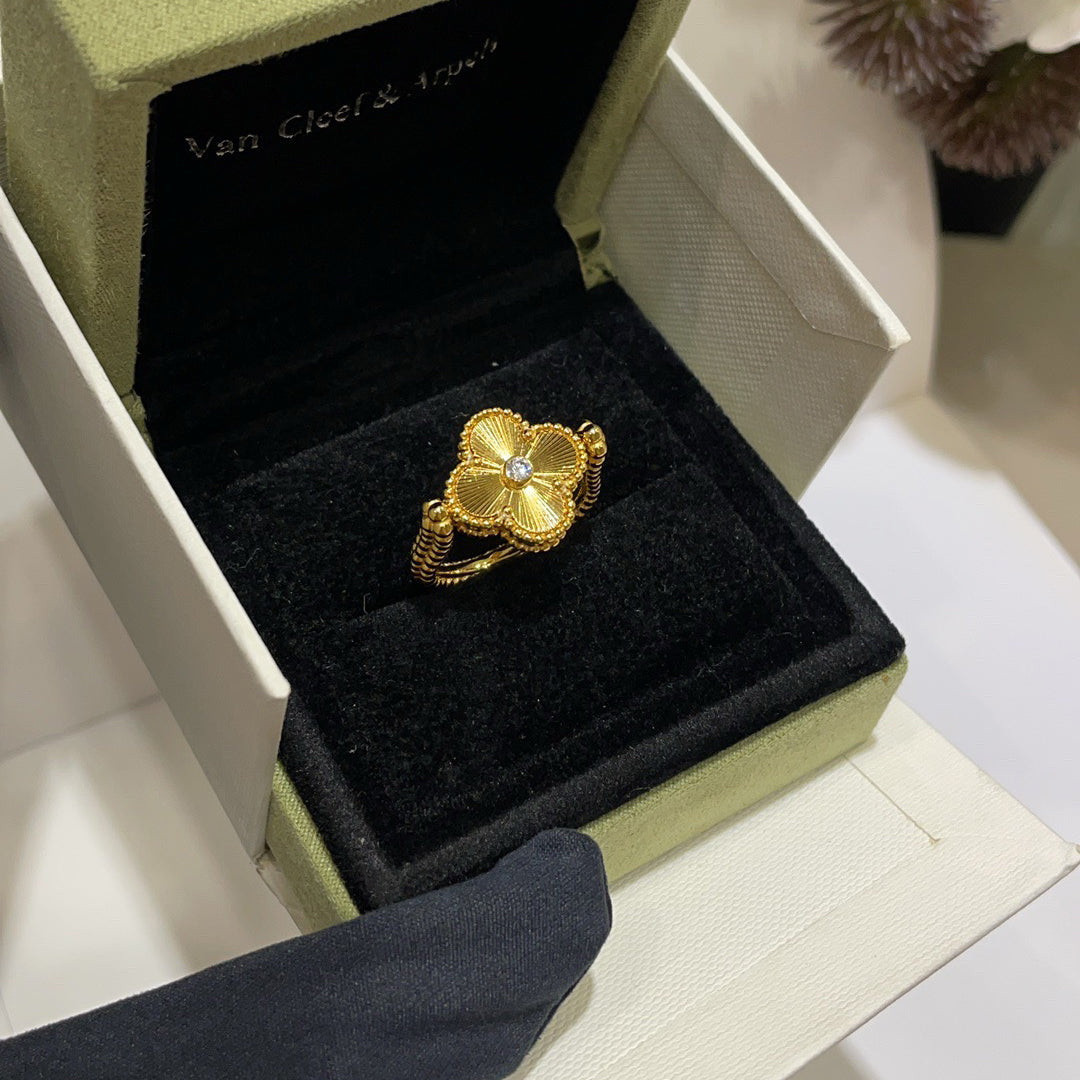 [Elowen jewelsry ]CLOVER RIVERSIBLE BLUE AGATE RING