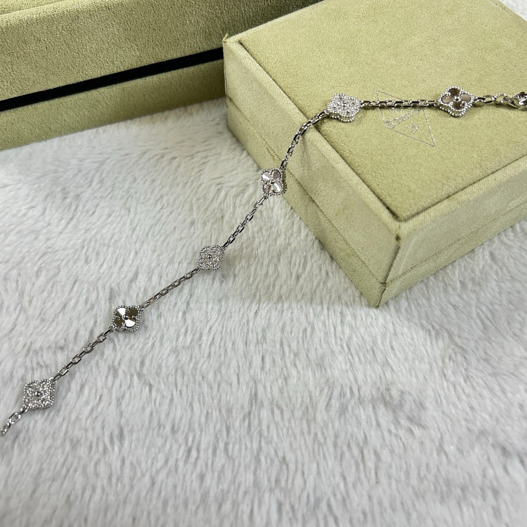 [Elowen jewelry] クローバー 6モチーフ ダイヤモンド レーザーブレスレット