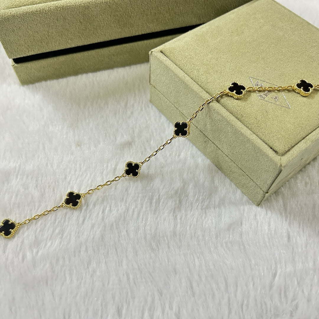 [Elowen jewelsry ]CLOVER 6 MOTIF  ONYXS BRACELET