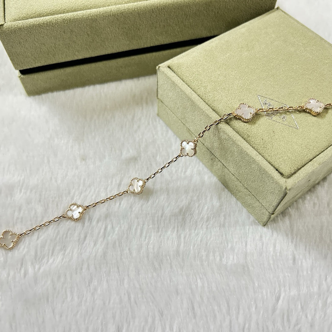 [Elowen jewelsry ]クローバー 6モチーフ ホワイトマザーオブパール ブレスレット