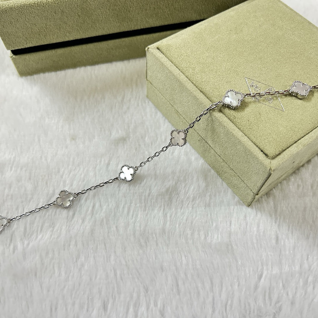 [Elowen jewelsry ]クローバー 6モチーフ ホワイトマザーオブパール ブレスレット