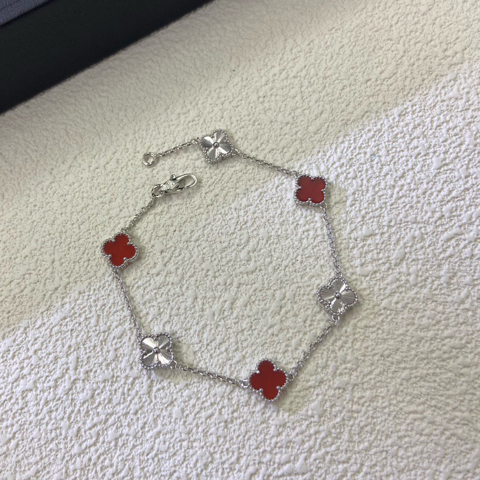 [Elowen jewelsry ]CLOVER 6 MOTIF RED AGATE LASER BRACELET