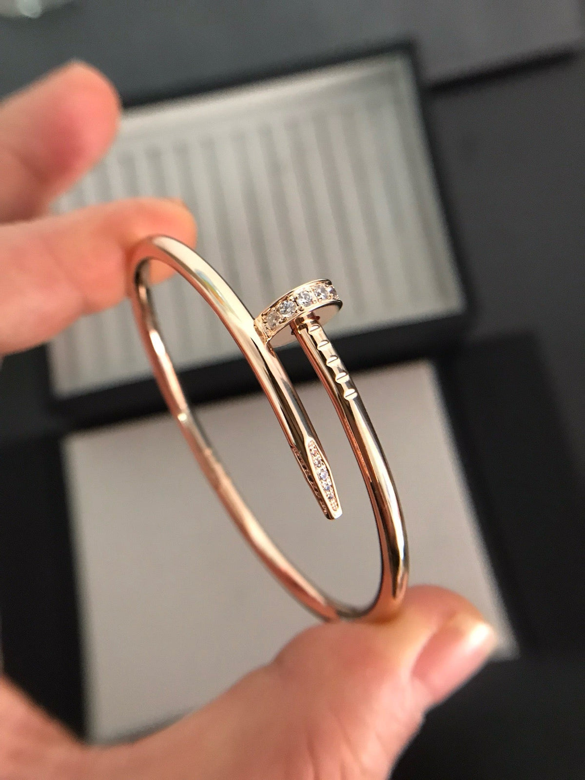 {
  "Elowen jewelsry": "Elowen Schmuck",
  "JUSTE BRACELET 3.5MM DIAMONDS": "JUSTE ARMBAND 3,5 MM DIAMANTEN"
}