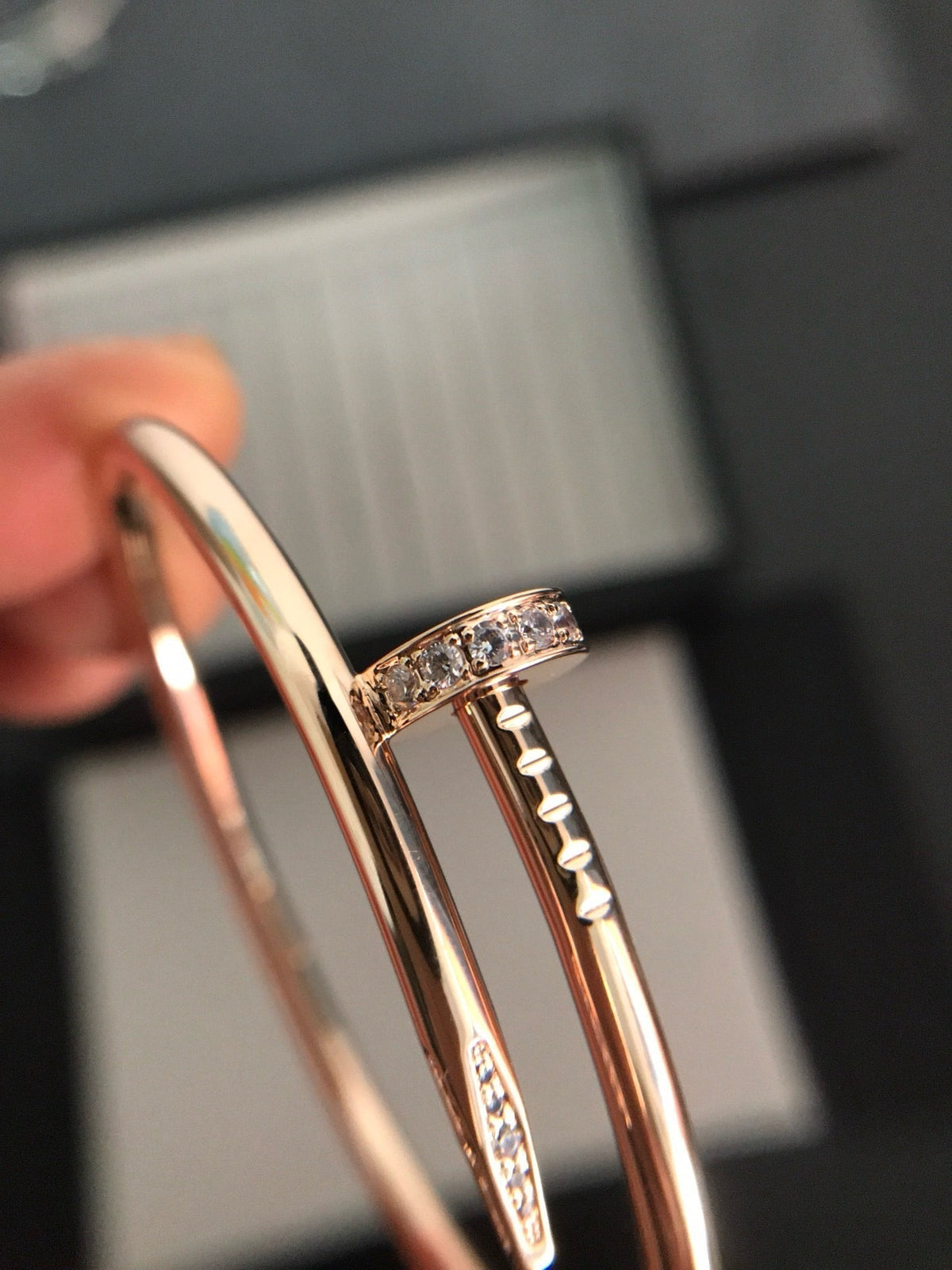 {
  "Elowen jewelsry": "Elowen Schmuck",
  "JUSTE BRACELET 3.5MM DIAMONDS": "JUSTE ARMBAND 3,5 MM DIAMANTEN"
}