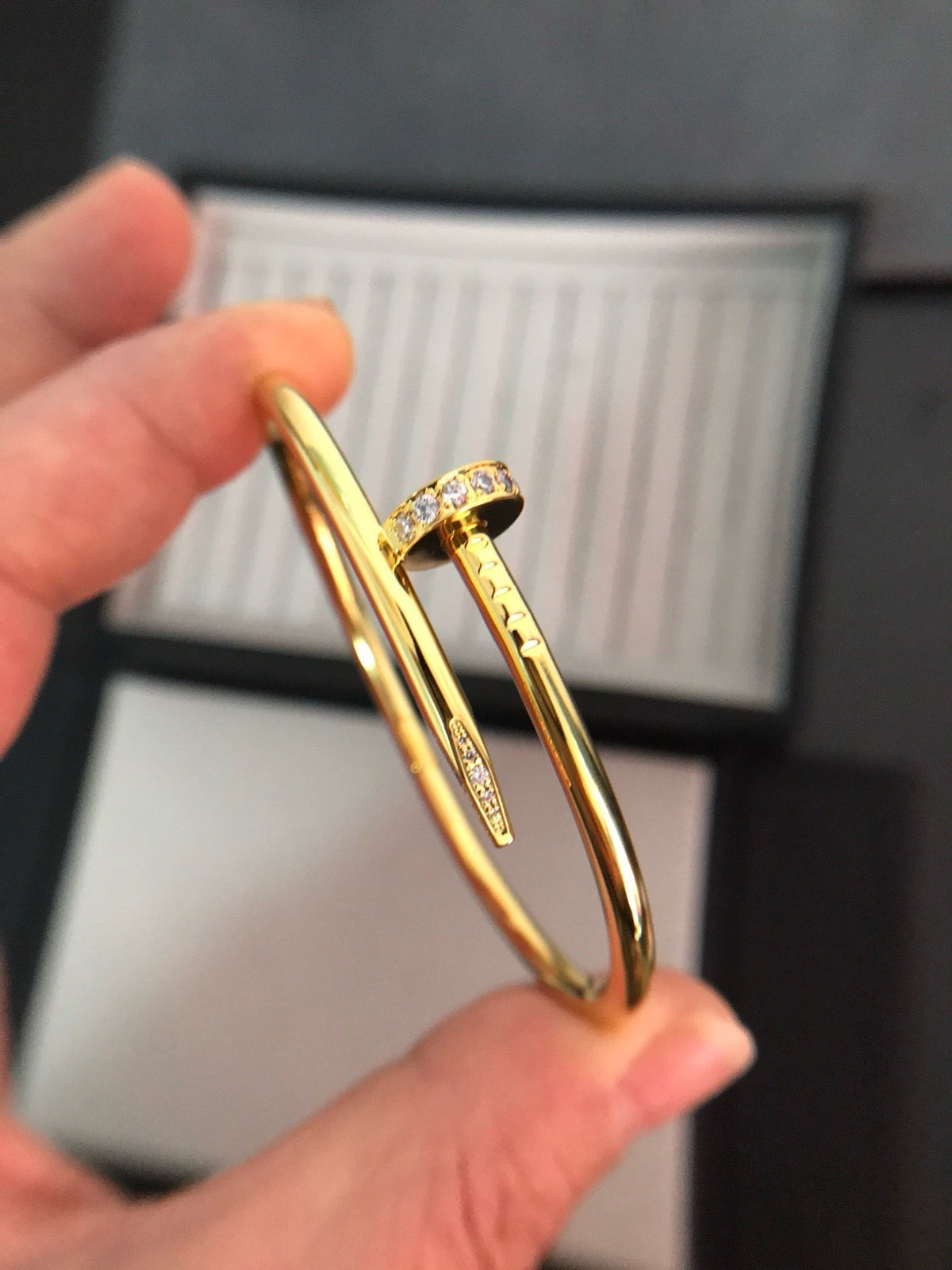 {
  "Elowen jewelsry": "Elowen Schmuck",
  "JUSTE BRACELET 3.5MM DIAMONDS": "JUSTE ARMBAND 3,5 MM DIAMANTEN"
}