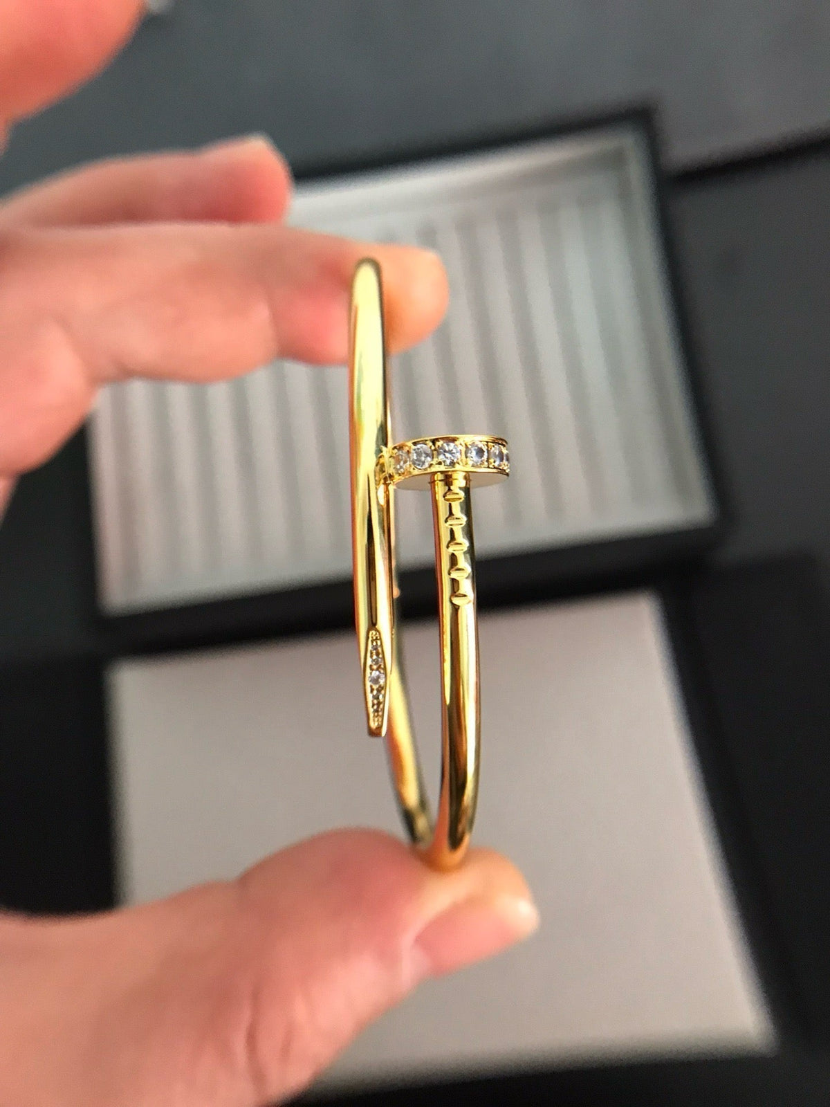 {
  "Elowen jewelsry": "Elowen Schmuck",
  "JUSTE BRACELET 3.5MM DIAMONDS": "JUSTE ARMBAND 3,5 MM DIAMANTEN"
}
