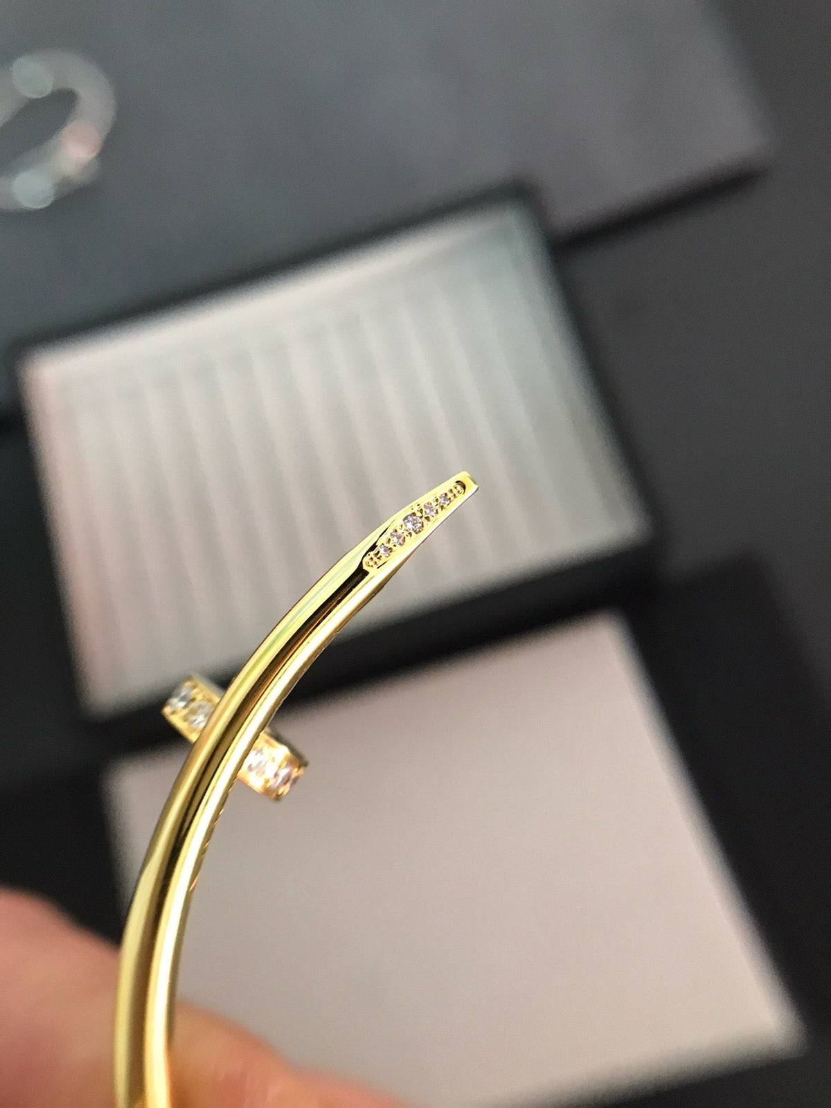 {
  "Elowen jewelsry": "Elowen Schmuck",
  "JUSTE BRACELET 3.5MM DIAMONDS": "JUSTE ARMBAND 3,5 MM DIAMANTEN"
}