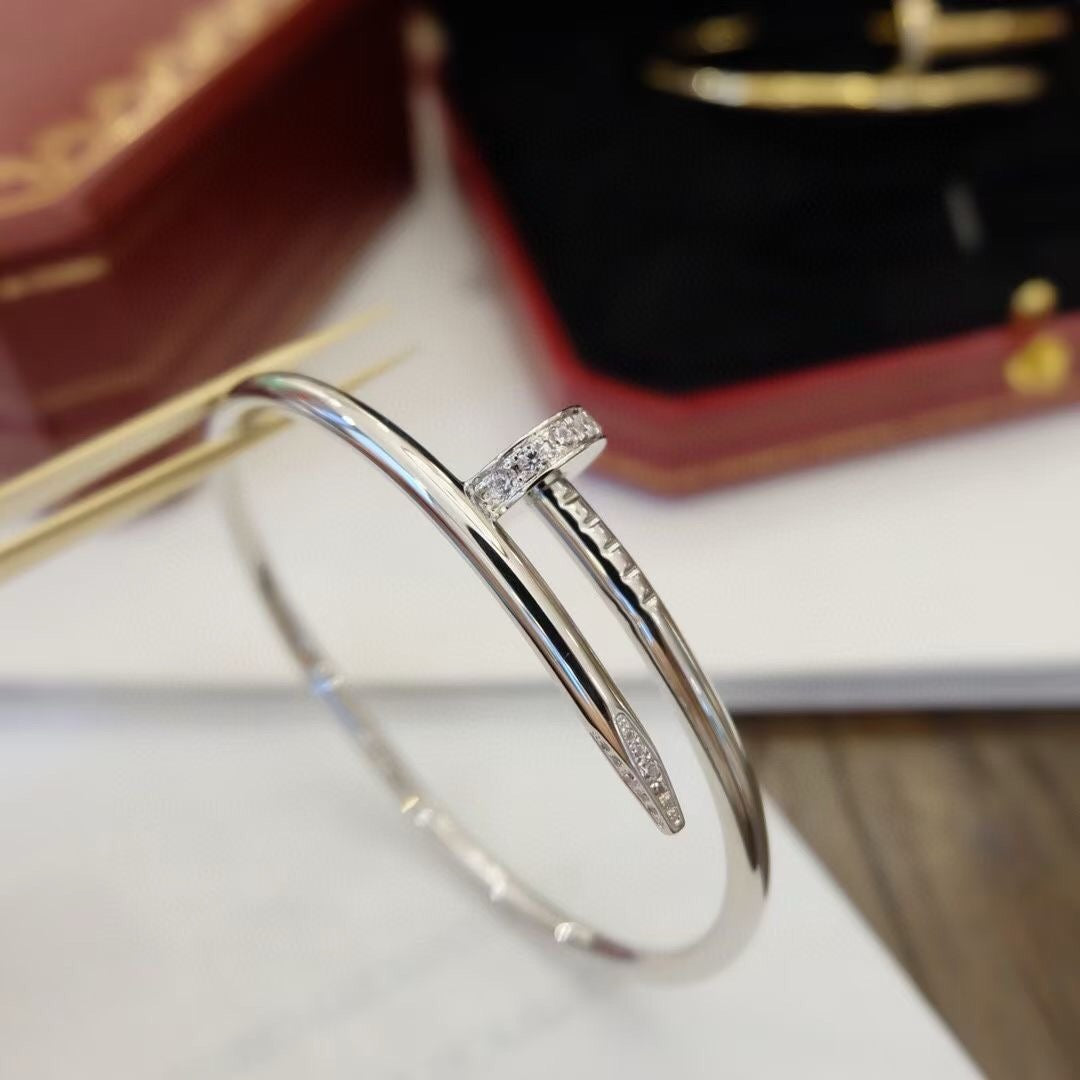 {
  "Elowen jewelsry": "Elowen Schmuck",
  "JUSTE BRACELET 3.5MM DIAMONDS": "JUSTE ARMBAND 3,5 MM DIAMANTEN"
}