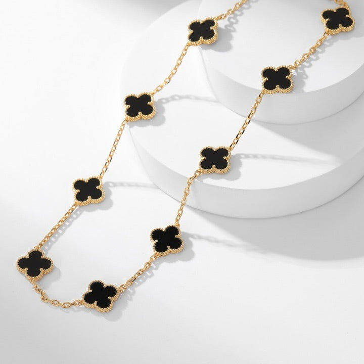 [Elowen jewelsry ]CLOVER HALSKETTE MIT 10 ONYX-MOTIVEN
