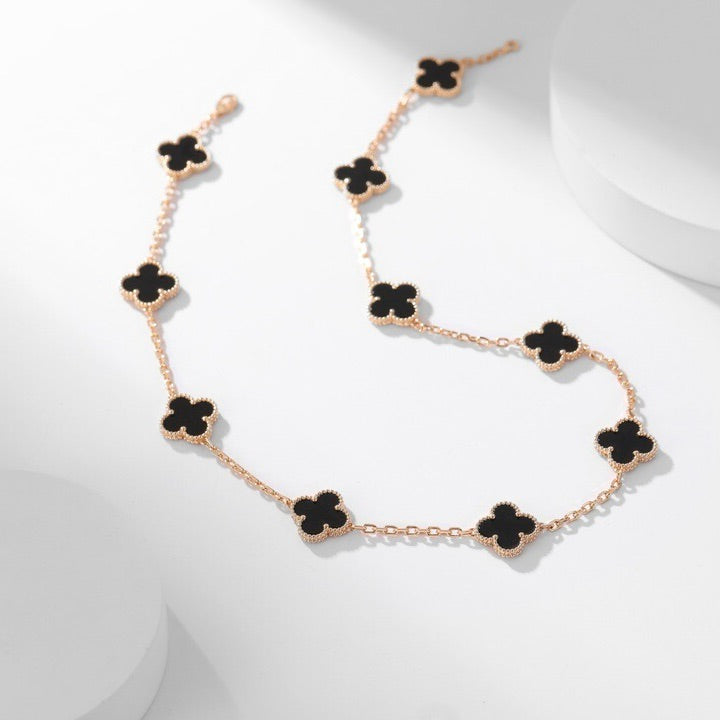 [Elowen jewelsry ]CLOVER HALSKETTE MIT 10 ONYX-MOTIVEN