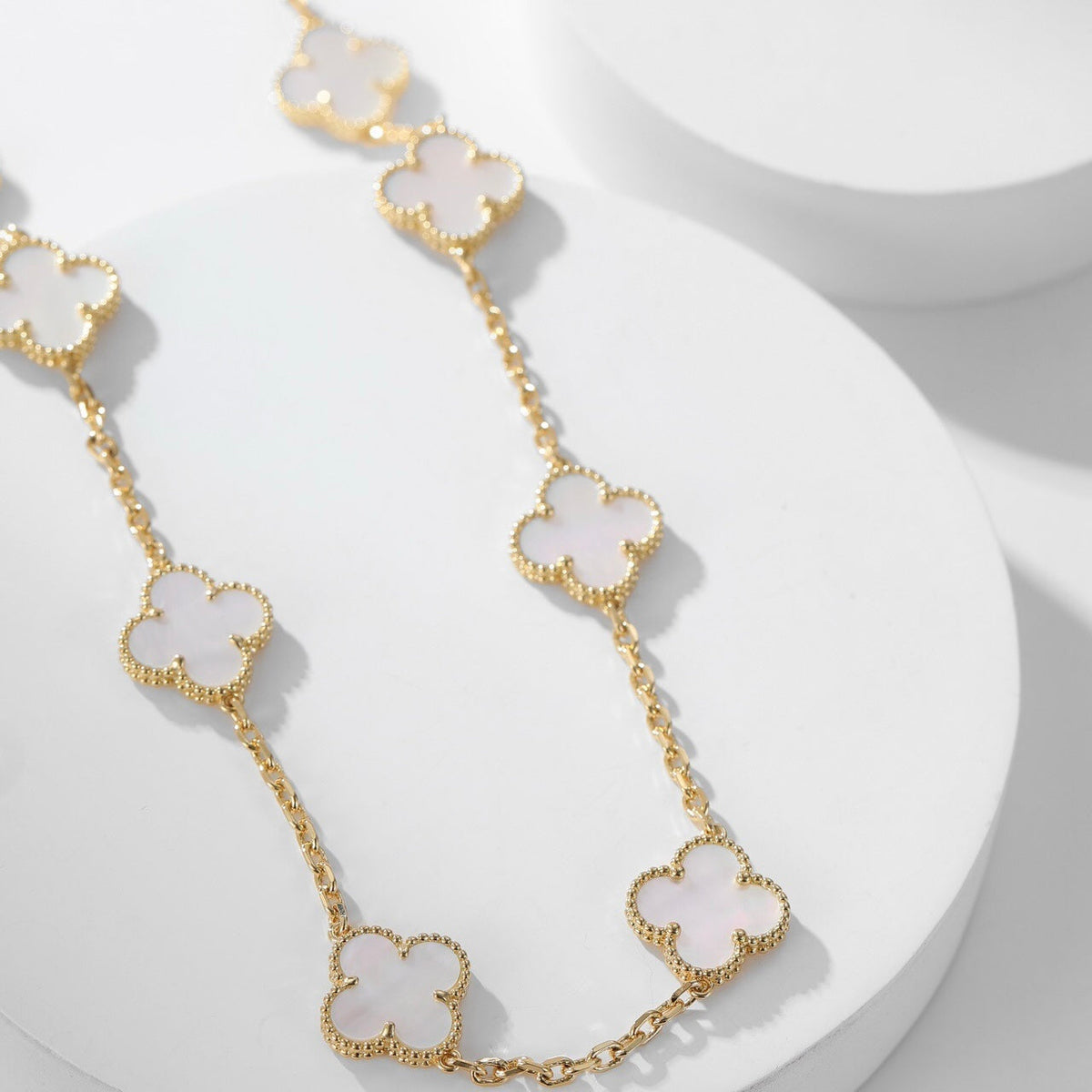 {"[Elowen jewelsry ]CLOVER 10 MOTIFS WHITE MOTHER OF PEARL NECKLACE": "【Elowen jewelry】クローバー 10モチーフ ホワイトマザーオブパール ネックレス"}