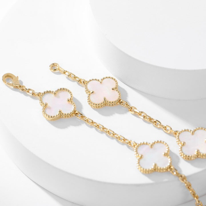{"[Elowen jewelsry ]CLOVER 10 MOTIFS WHITE MOTHER OF PEARL NECKLACE": "【Elowen jewelry】クローバー 10モチーフ ホワイトマザーオブパール ネックレス"}