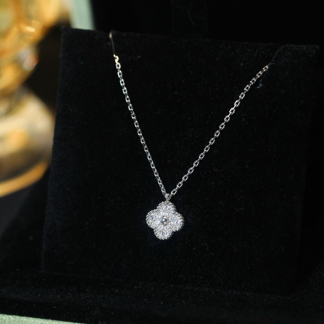[Elowen jewelsry ]CLOVER MINI 9.5MM PENDANT DIAMOND NECKLACE