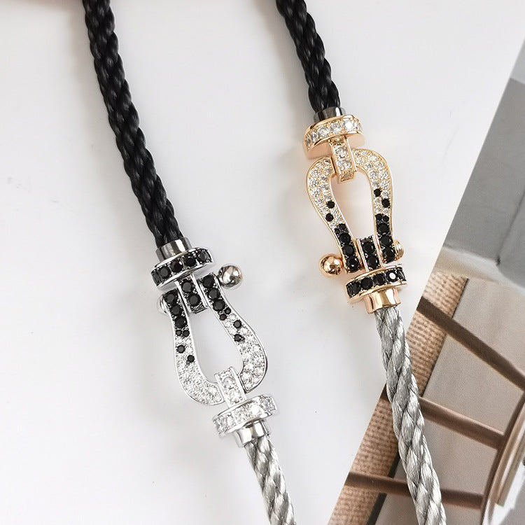 [Elowen jewelsry ]FORCE LARGE HORSESHOE BLACK WHITE DIAMOND BRACELET SILVER