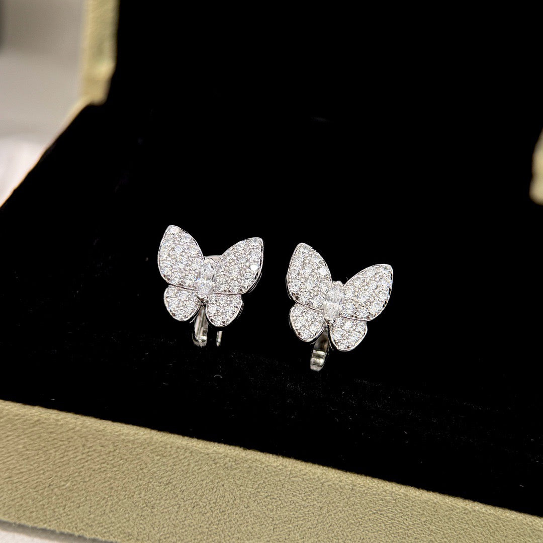 {
  "Elowen jewelsry": "Elowen ジュエリー",
  "BUTTERFLY ALL DIAMOND EARRINGS": "バタフライ オールダイヤモンドピアス"
}
