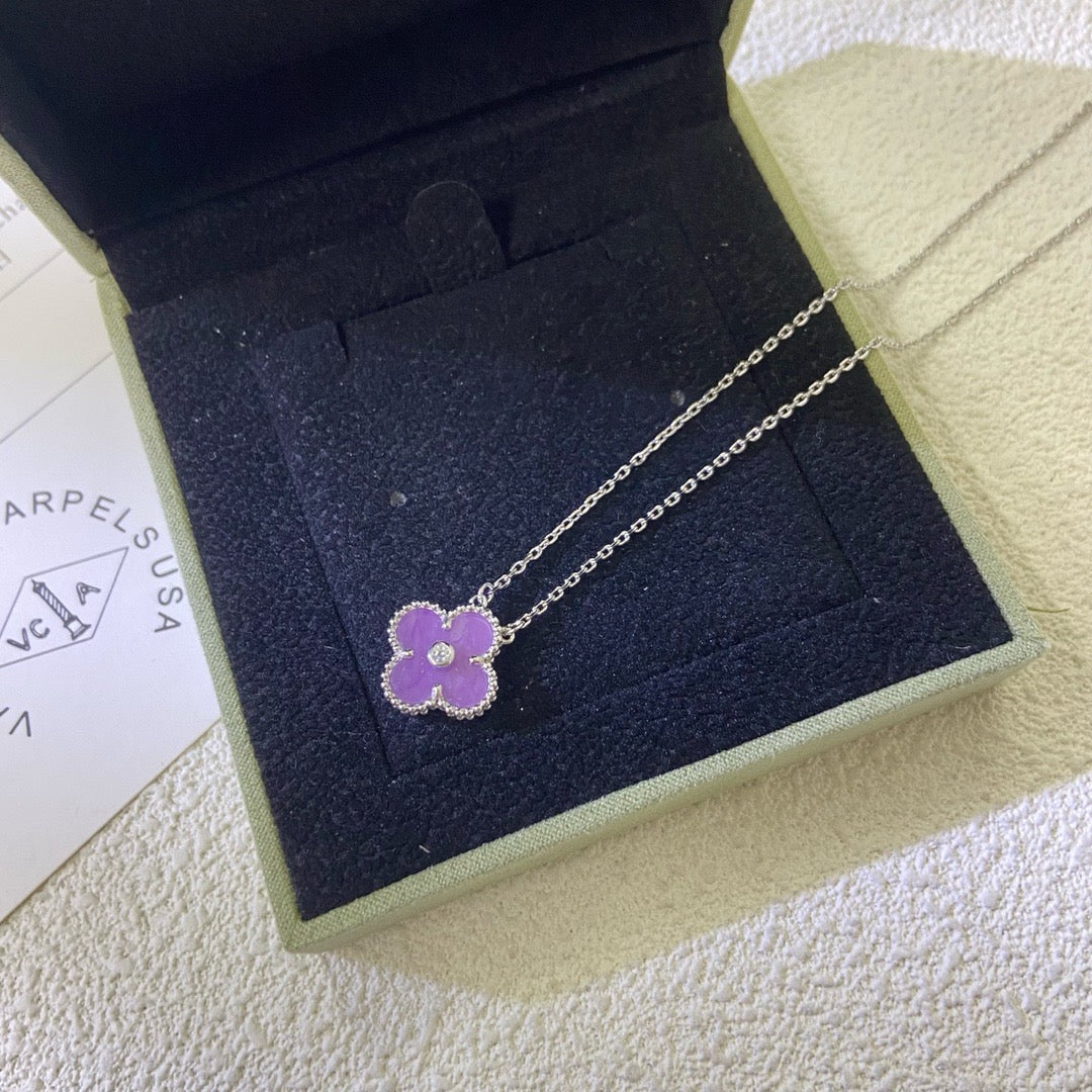 [Elowen jewelsry ]CLOVER 15MM DIAMOND  PURPLE VIOLET NECKLACE