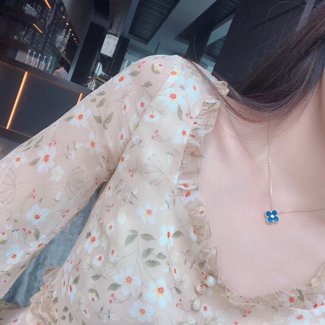 [Elowen jewelsry ]CLOVER 15MM DIAMOND AND BLUE AGATE NECKLACE