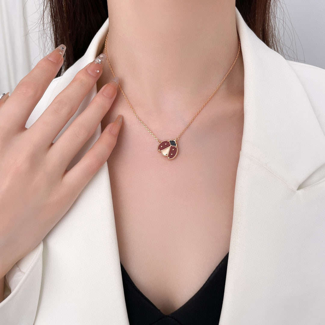 [Elowen jewelsry ]LUCKY  CARNELIANS LADYBUG NECKLACE