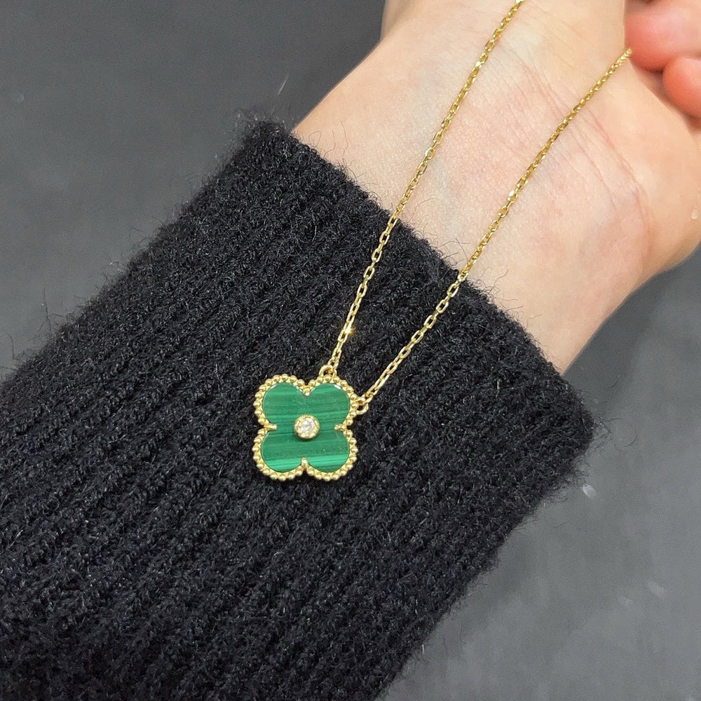 [Elowen jewelsry ]CLOVER 15MM DIAMOND TURQUOISE NECKLACE