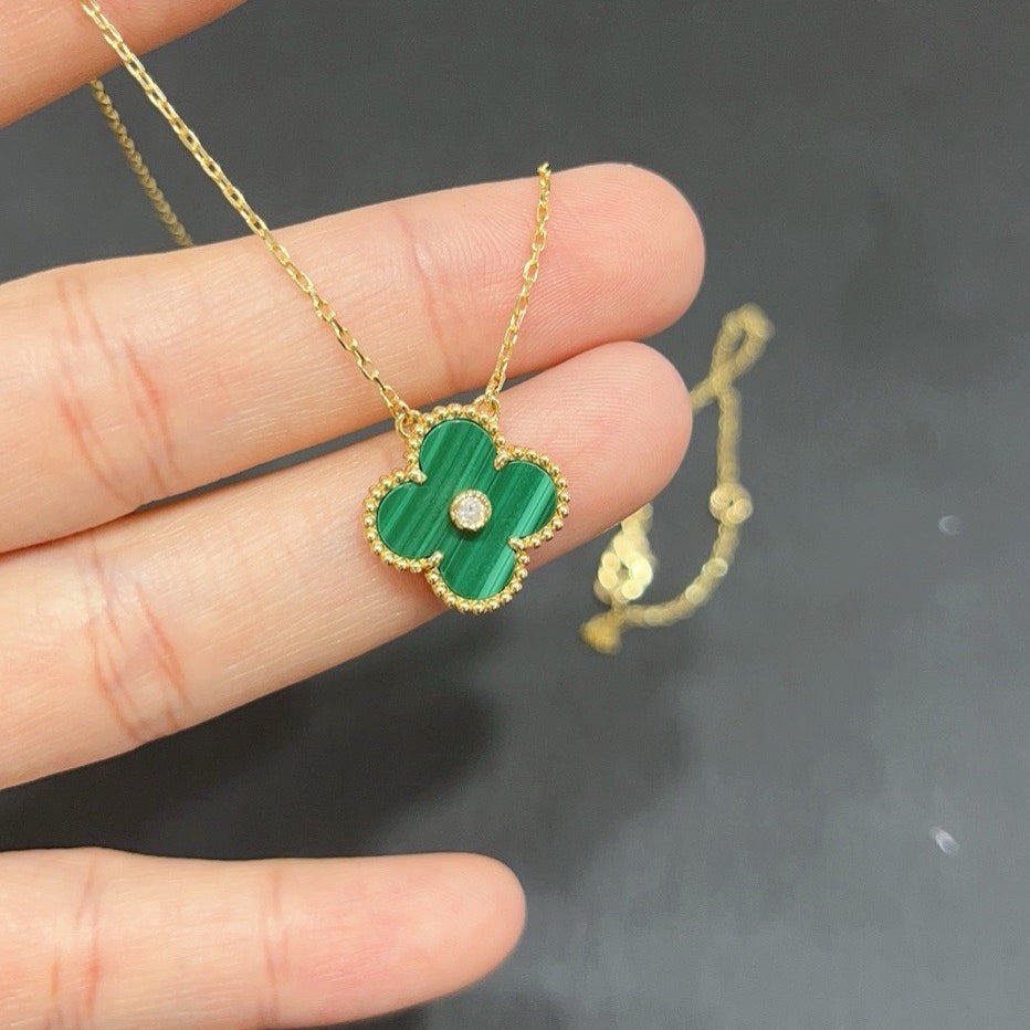 [Elowen jewelsry ]CLOVER 15MM DIAMOND TURQUOISE NECKLACE