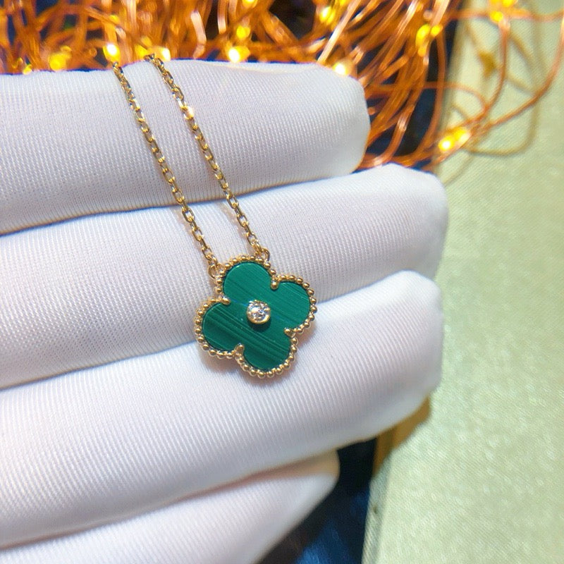 [Elowen jewelsry ]CLOVER 15MM DIAMOND TURQUOISE NECKLACE