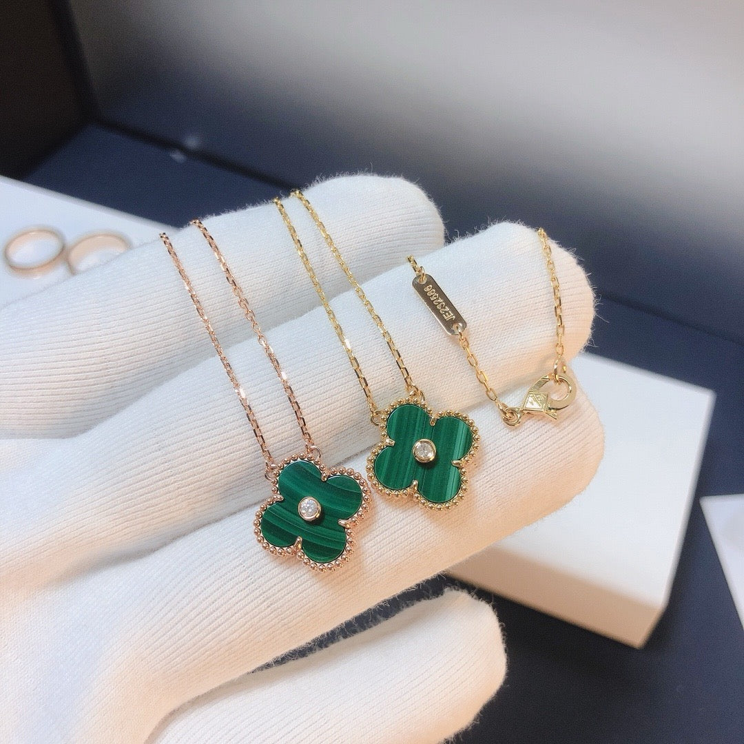 [Elowen jewelsry ]CLOVER 15MM DIAMOND TURQUOISE NECKLACE