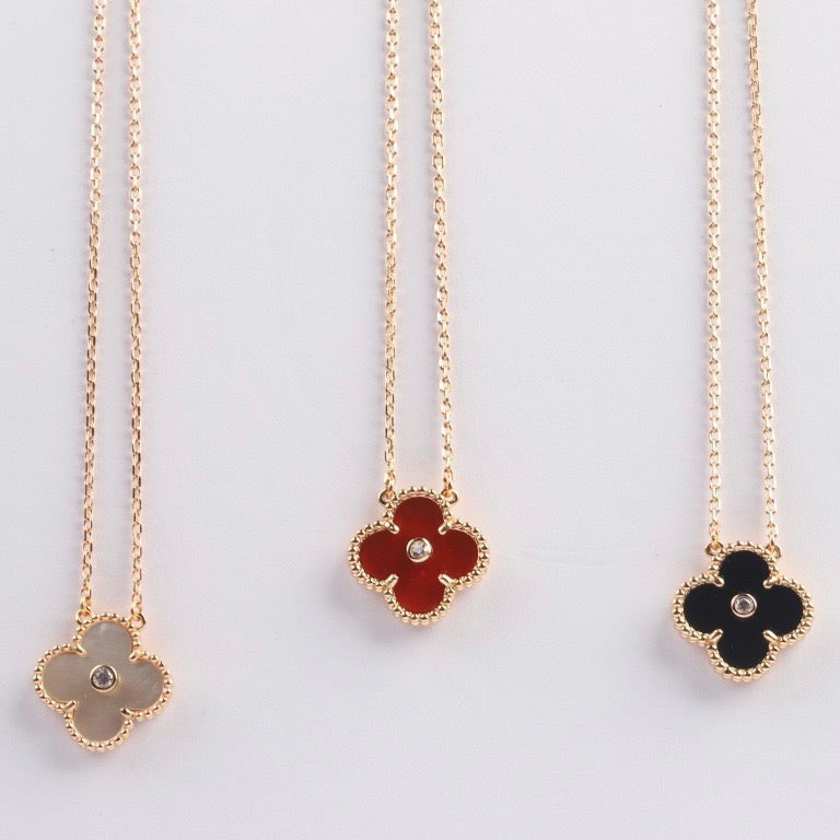 [Elowen jewelsry ]CLOVER 15MM DIAMOND CARNELIAN NECKLACE
