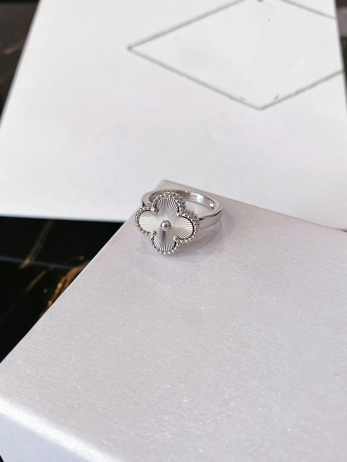 [Elowen jewelsry ]CLOVER SILVER RING