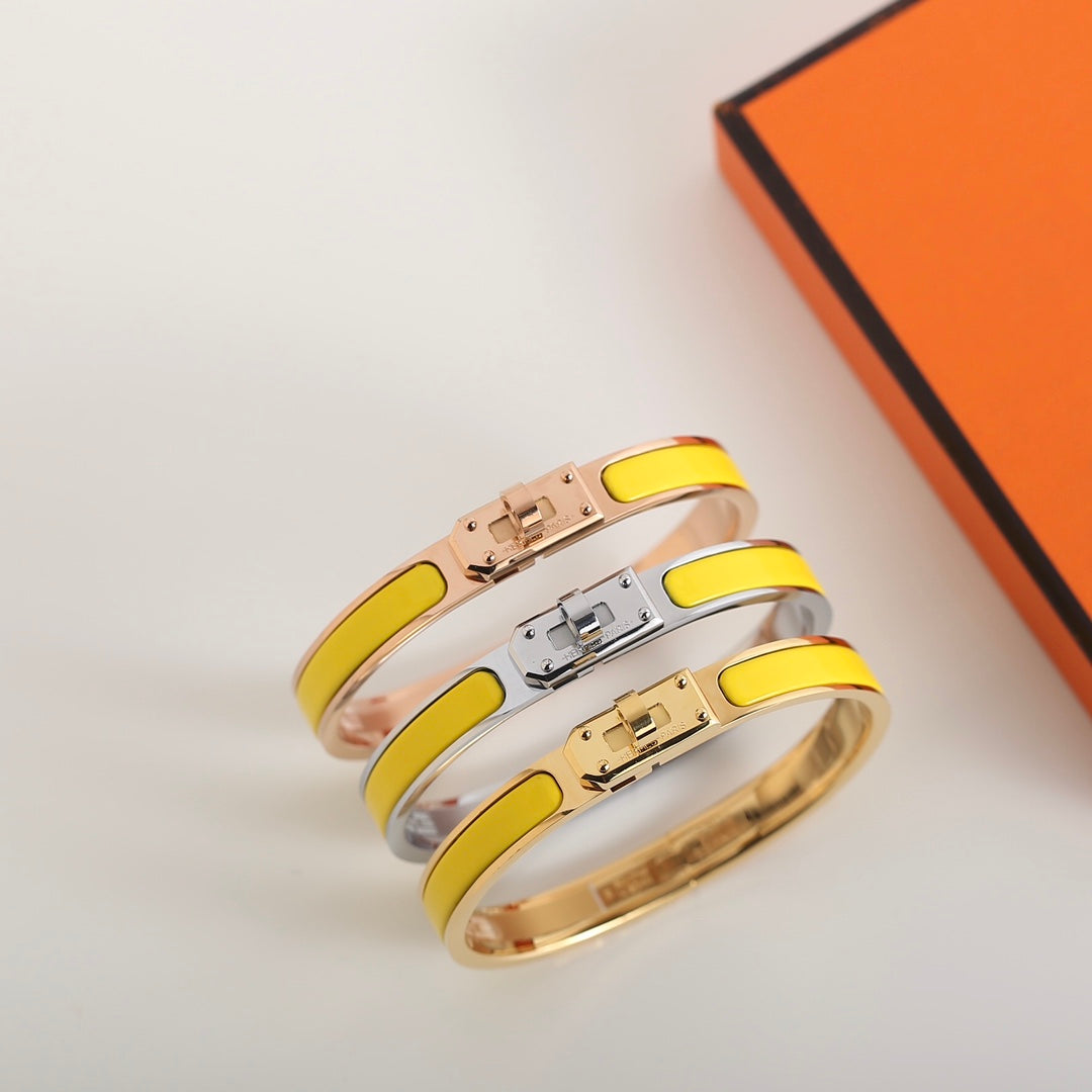 {
  "Elowen jewelsry": "Elowen ジュエリー",
  "HM KELLY YELLOW BRACELET": "HM ケリー イエロー ブレスレット"
}