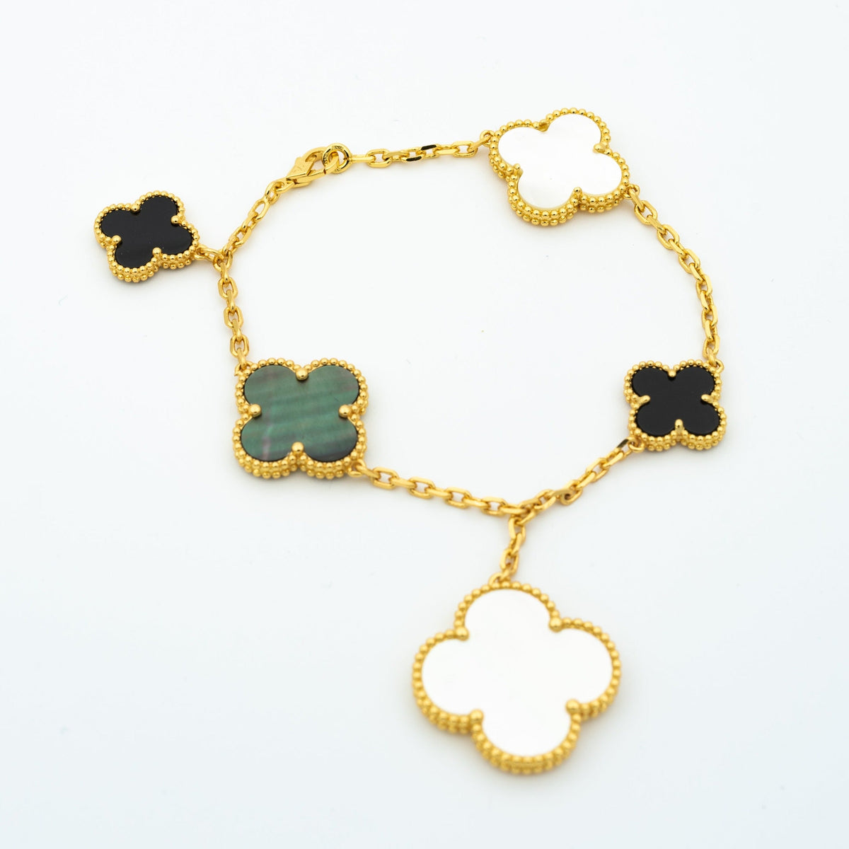 [Elowen jewelsry ]CLOVER BRACELET 5 MOTIFS ONYX MOP