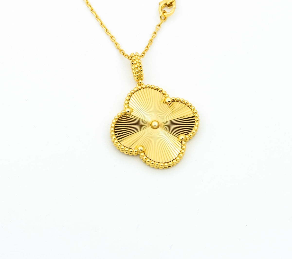 [Elowen jewelsry ]CLOVER 25MM PEDANT NECKLACE GOLD