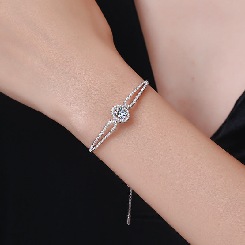 [Elowen] „PIGEON'S EGG“ TROPFEN-MOISSANIT-ARMBAND