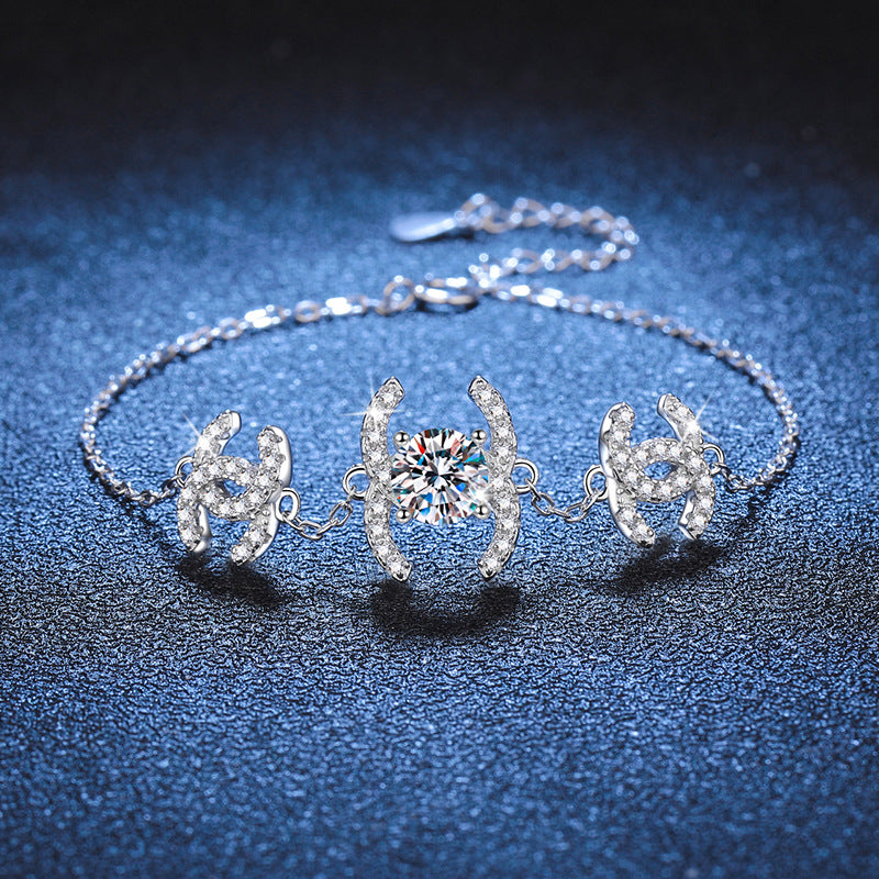 [Elowen]CLASSIC INTERLOCKING MOISSANITE BRACELET