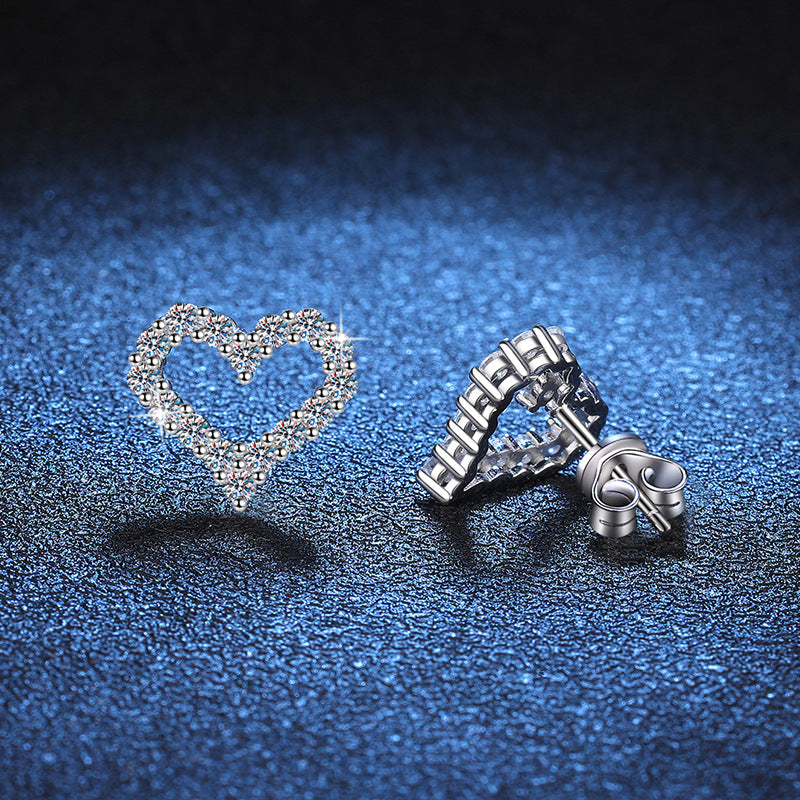 [Elowen]SPARKLING HEART-SHAPED MOISSANITE STUD EARRINGS