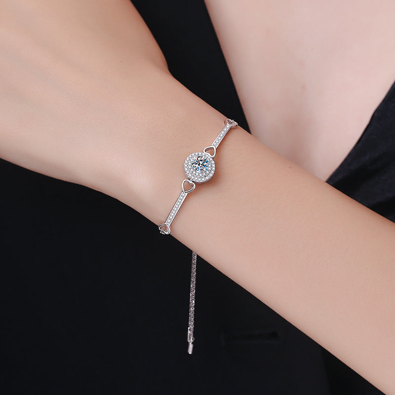 [Elowen]INTERLOCKING HEART & CIRCLE MOISSANITE BRACELET
