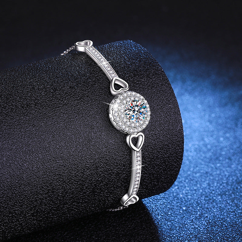 [Elowen]INTERLOCKING HEART & CIRCLE MOISSANITE BRACELET